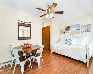 102 10th Avenue - Photo Thumbnail 10