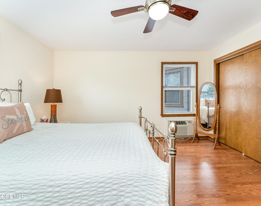 102 10th Avenue - Photo Thumbnail 13