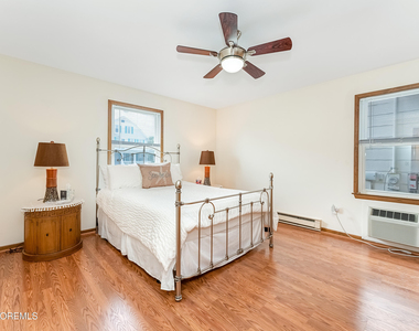 102 10th Avenue - Photo Thumbnail 12