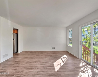 15 Esplanade Way - Photo Thumbnail 4