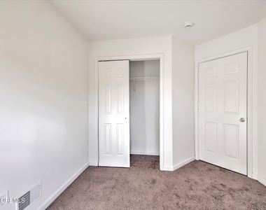15 Esplanade Way - Photo Thumbnail 30