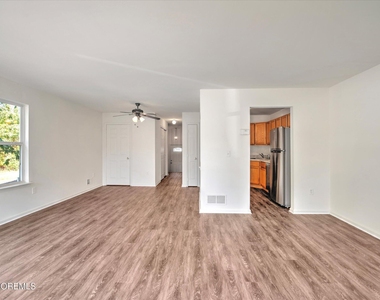 15 Esplanade Way - Photo Thumbnail 6