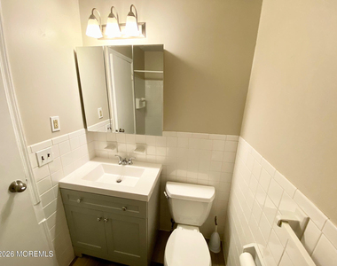 709 Ocean Avenue N - Photo Thumbnail 8