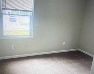 1137 Woodmere Drive - Photo Thumbnail 18