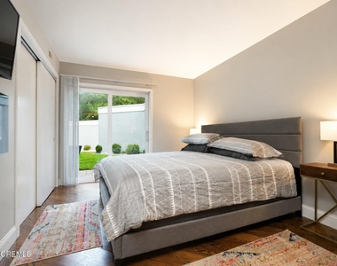 401 Overlook Drive - Photo Thumbnail 18