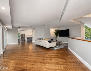401 Overlook Drive - Photo Thumbnail 30