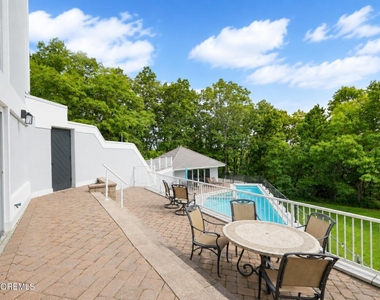 401 Overlook Drive - Photo Thumbnail 49