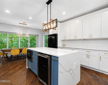 401 Overlook Drive - Photo Thumbnail 23