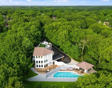 401 Overlook Drive - Photo Thumbnail 2