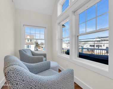455 E Main Street - Photo Thumbnail 10