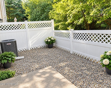 35 Ironwood Court - Photo Thumbnail 16