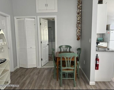 116 W Plover Way - Photo Thumbnail 5