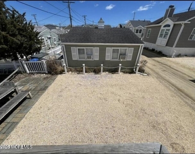 116 W Plover Way - Photo Thumbnail 1