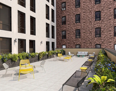 East 177 Street - Photo Thumbnail 11