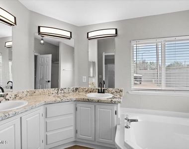 9738 E Billings Court - Photo Thumbnail 7