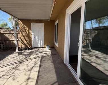 8235 N 34th Drive - Photo Thumbnail 17