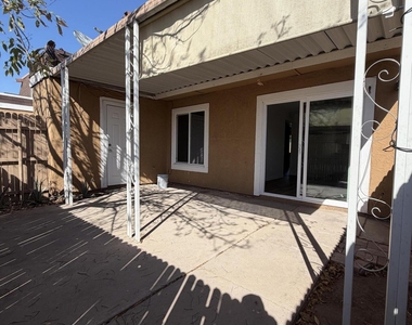 8235 N 34th Drive - Photo Thumbnail 18