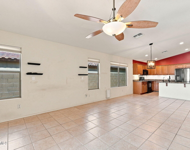 521 W Angus Road - Photo Thumbnail 8
