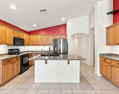 521 W Angus Road - Photo Thumbnail 11