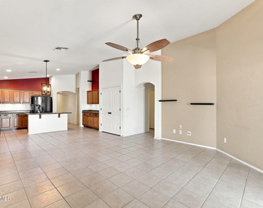521 W Angus Road - Photo Thumbnail 7