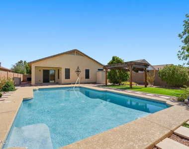 521 W Angus Road - Photo Thumbnail 41