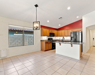 521 W Angus Road - Photo Thumbnail 10