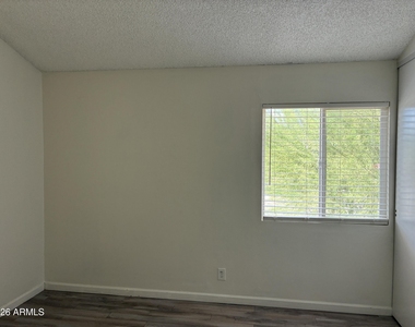 8055 E Thomas Road - Photo Thumbnail 18
