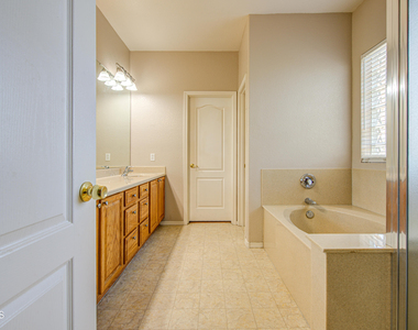 9131 W Hubbell Street - Photo Thumbnail 19