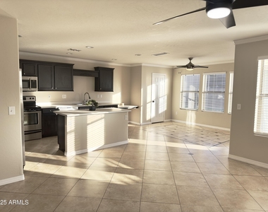 3435 E Longhorn Drive - Photo Thumbnail 2