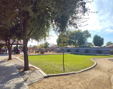 3435 E Longhorn Drive - Photo Thumbnail 25