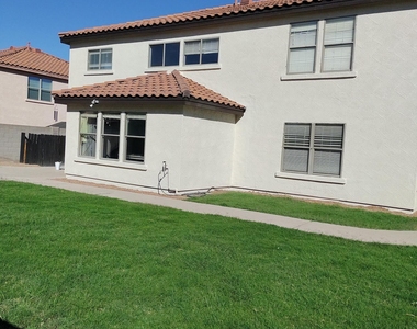 3435 E Longhorn Drive - Photo Thumbnail 22