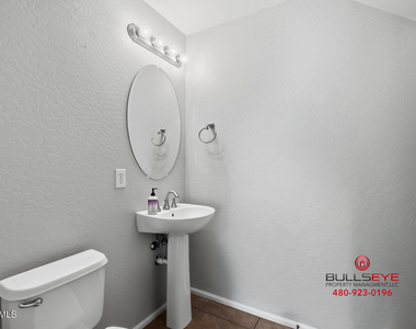 4224 E Bruce Court - Photo Thumbnail 7