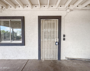 1625 N 31st Street - Photo Thumbnail 5