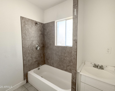 1625 N 31st Street - Photo Thumbnail 17
