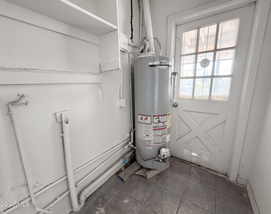 1625 N 31st Street - Photo Thumbnail 9