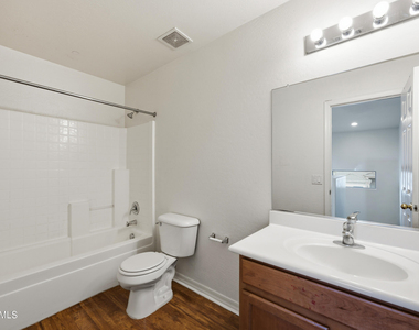 12345 W Heatherbrae Drive - Photo Thumbnail 7