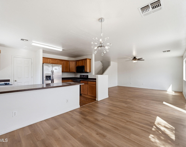 12345 W Heatherbrae Drive - Photo Thumbnail 10