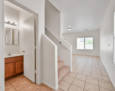 630 E Dekalb Lane - Photo Thumbnail 1