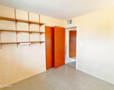 1515 W Huntington Drive - Photo Thumbnail 11