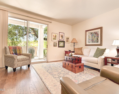 9750 N Monterey Drive - Photo Thumbnail 11