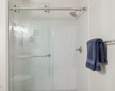 9750 N Monterey Drive - Photo Thumbnail 21