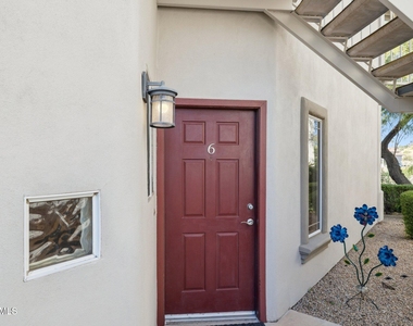 9750 N Monterey Drive - Photo Thumbnail 5