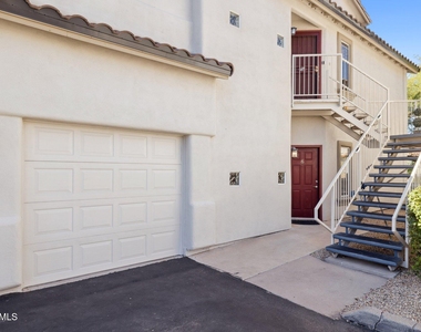9750 N Monterey Drive - Photo Thumbnail 6