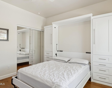 9750 N Monterey Drive - Photo Thumbnail 18