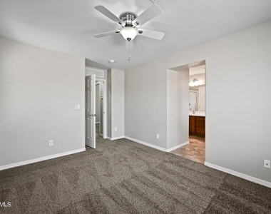 29459 N 22nd Avenue - Photo Thumbnail 14