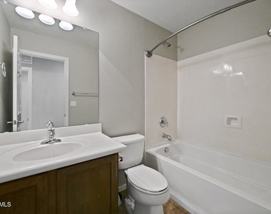 29459 N 22nd Avenue - Photo Thumbnail 16