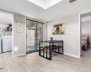 15610 N 29th Street - Photo Thumbnail 4