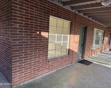 6024 N 12th Street - Photo Thumbnail 2