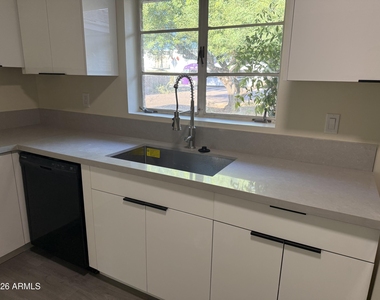 6024 N 12th Street - Photo Thumbnail 5