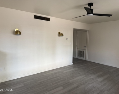 6024 N 12th Street - Photo Thumbnail 8